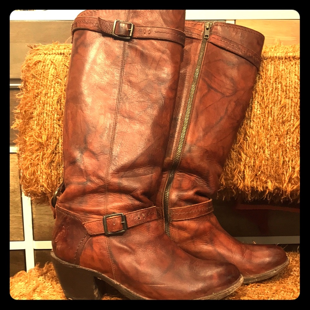 Frye Carmen leather boots